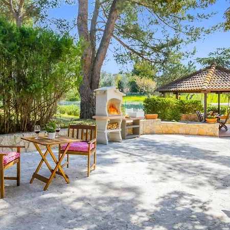 Villa Trullo Lumise By *